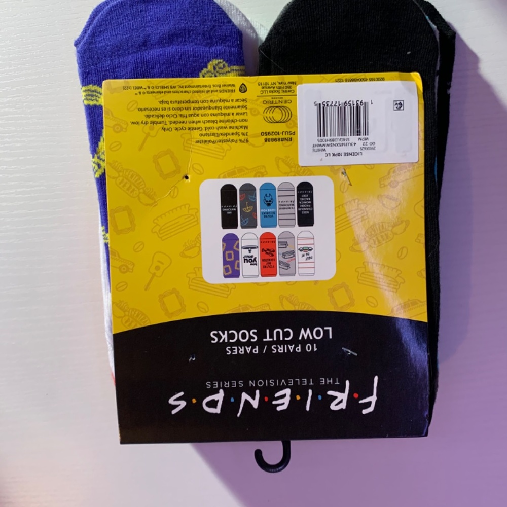 Friends socks - Picture 2 of 5